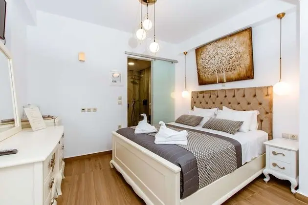 Tek Büyük Yataklı Oda (Ground Floor)