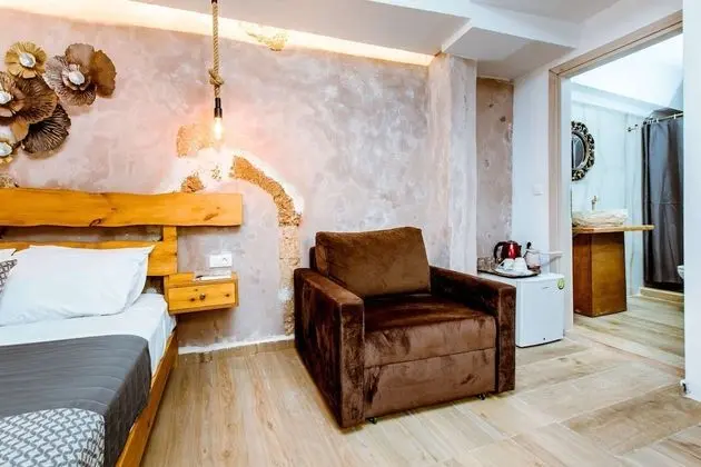 Tek Büyük Yataklı Oda (Ground Floor)