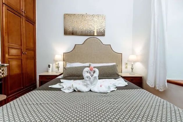 Tek Büyük Yataklı Oda (Ground Floor)