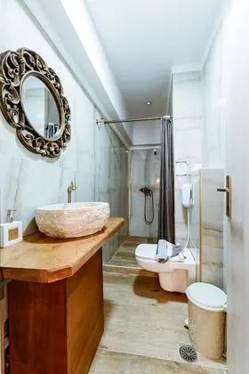 Tek Büyük Yataklı Oda (Ground Floor)