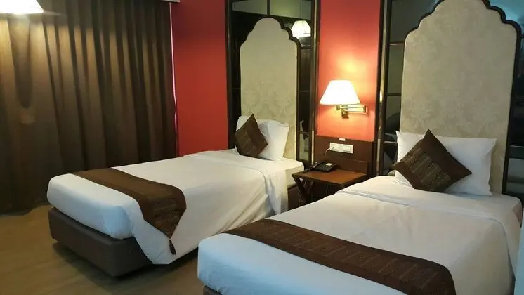 1 Çift Kişilik Veya 2 Tek Kişilik Yatak Deluxe