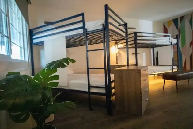 Deluxe Ortak Ranzalı Oda, Karma Ranzalı Oda