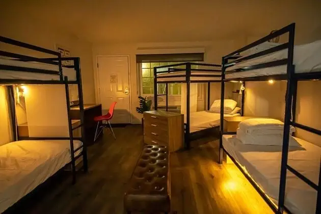 Deluxe Ortak Ranzalı Oda, Karma Ranzalı Oda