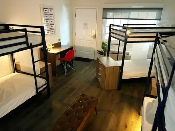 Deluxe Ortak Ranzalı Oda, Karma Ranzalı Oda