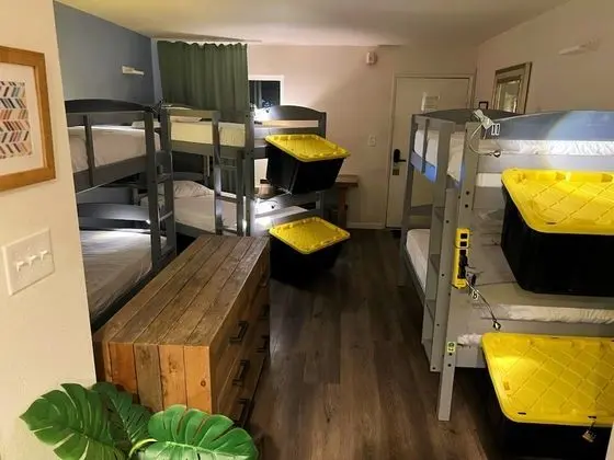 Deluxe Ortak Ranzalı Oda