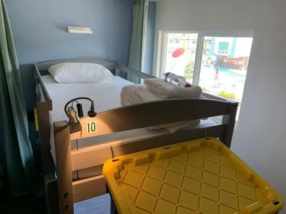 Deluxe Ortak Ranzalı Oda