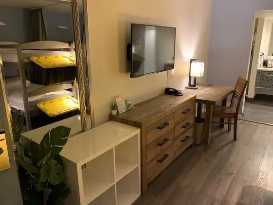 Deluxe Ortak Ranzalı Oda