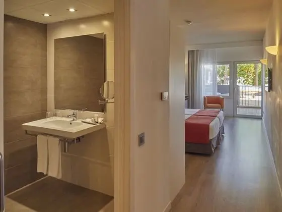 Büyük Yataklı Tek Kişilik Oda, Balkon