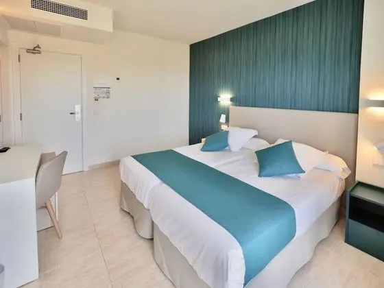 Tek Büyük Yataklı Oda, Balkon (2 adults + 1 Child)