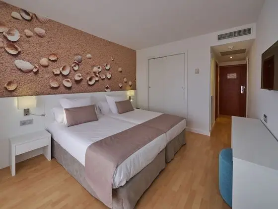 Tek Büyük Yataklı Oda, Balkon
