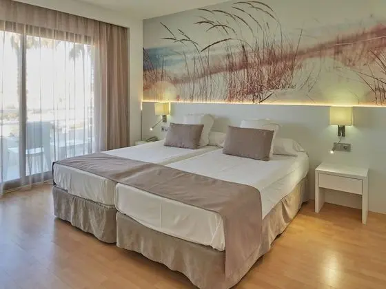 Tek Büyük Yataklı Oda, Balkon