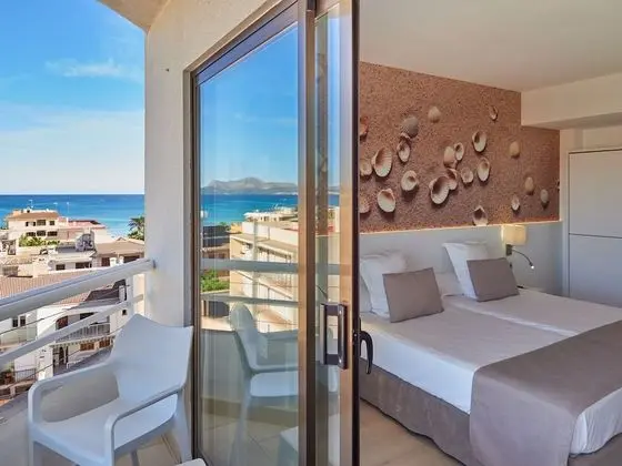 Tek Büyük Yataklı Oda, Balkon
