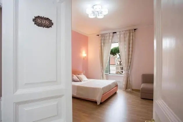Üç Kişilik Oda
