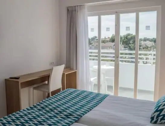 Tek Büyük Yataklı Oda, Balkon