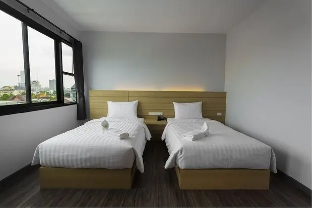Deluxe Room Twin