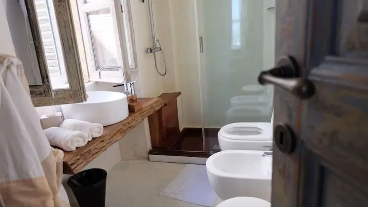 Deluxe Tek Büyük Yataklı Oda (Dalla)