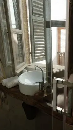 Deluxe Tek Büyük Yataklı Oda (Dalla)