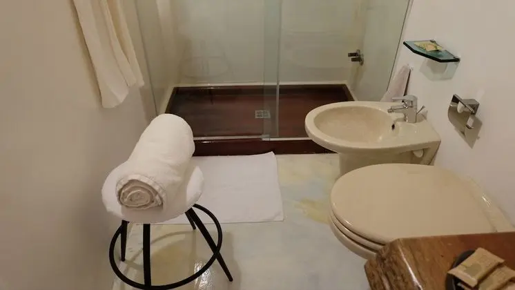 Deluxe Tek Büyük Yataklı Oda (Funari)