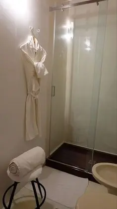 Deluxe Tek Büyük Yataklı Oda (Funari)