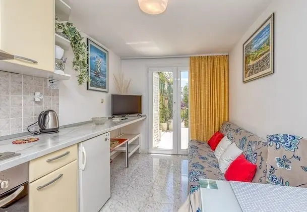 Family Apart Daire, 1 Çift Kişilik Yatak ve Çekyat, Bahçeli (Brač Island Suite Mladineo A4)