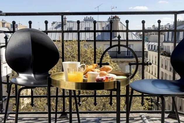 Superior Oda, Balkon