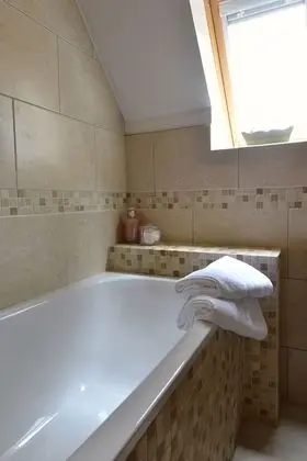 Deluxe Tek Büyük veya İki Ayrı Yataklı Oda (Room 2)