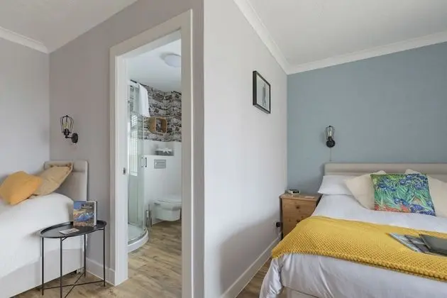 Tek Büyük Yataklı Oda (Room1)