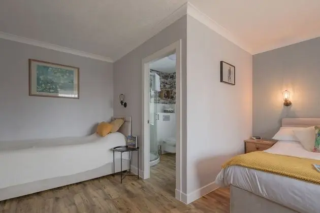 Tek Büyük Yataklı Oda (Room1)