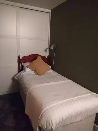 Tek Büyük Yataklı Oda (Room2)