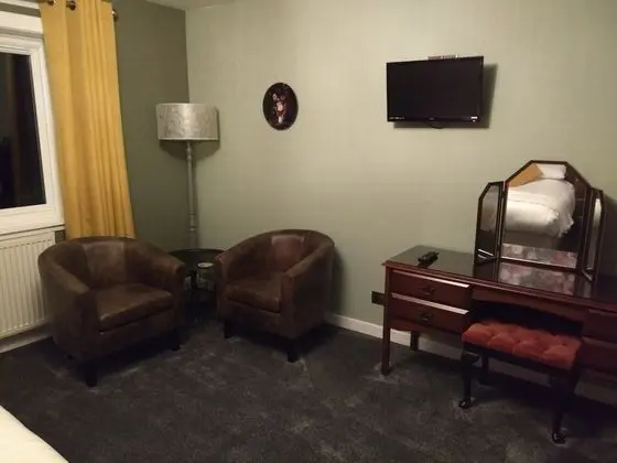 Tek Büyük Yataklı Oda (Room2)