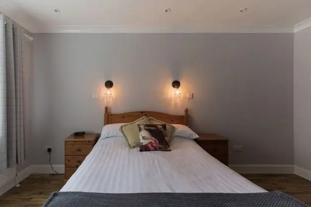 Tek Büyük Yataklı Oda (Room5)