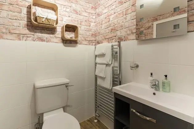 Tek Büyük Yataklı Oda (Room5)