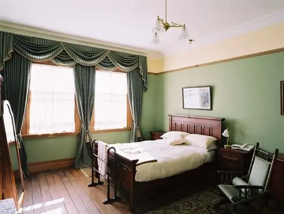 Superior Oda (Victorian)