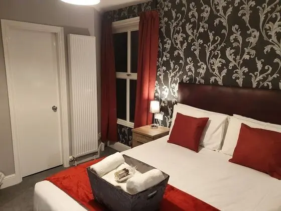 Room 4 - 1st Floor Double En-suite