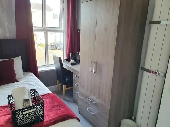 Room 6 - 1st Floor Single En-suite