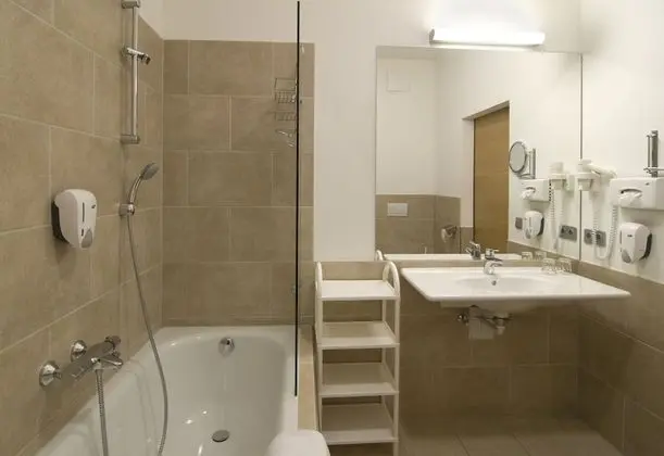 Standard Büyük Yataklı Tek Kişilik Oda, 1 Çift Kişilik Yatak