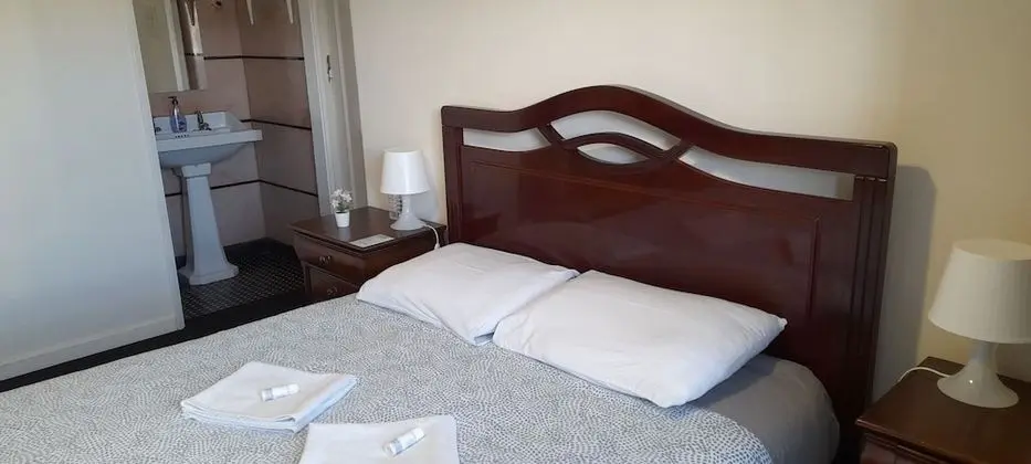 Comfort Tek Büyük Yataklı Oda