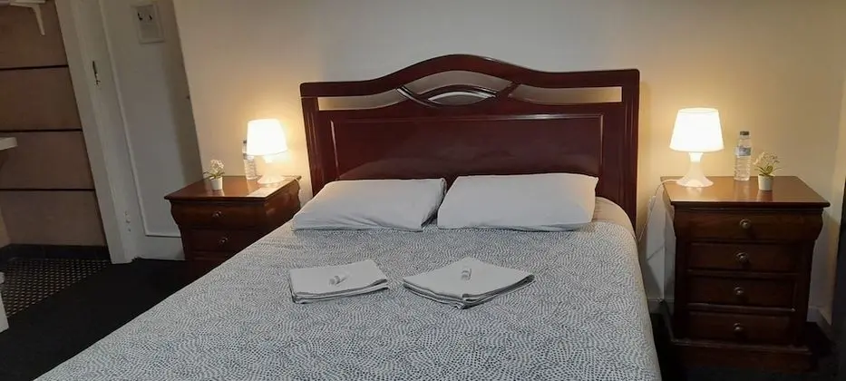 Comfort Tek Büyük Yataklı Oda
