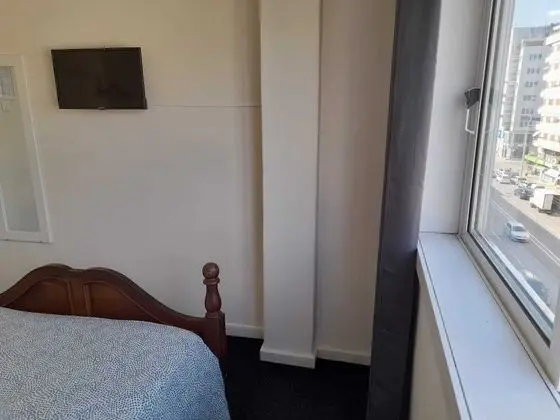 Classic Tek Büyük Yataklı Oda