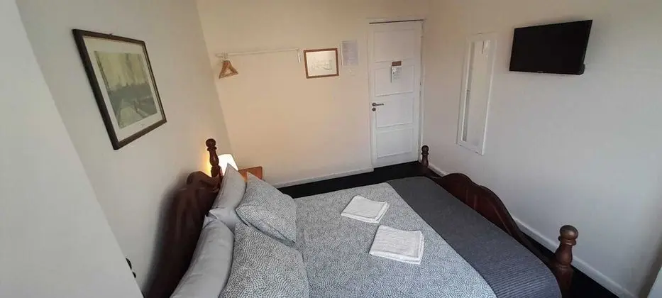 Classic Tek Büyük Yataklı Oda