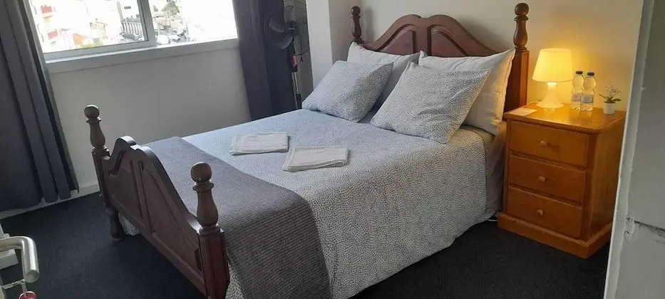 Classic Tek Büyük Yataklı Oda