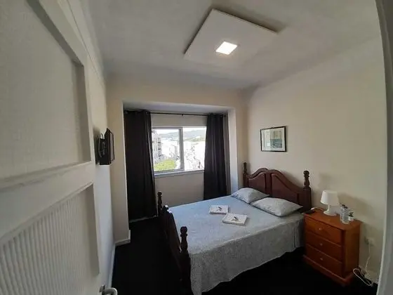 Classic Tek Büyük Yataklı Oda