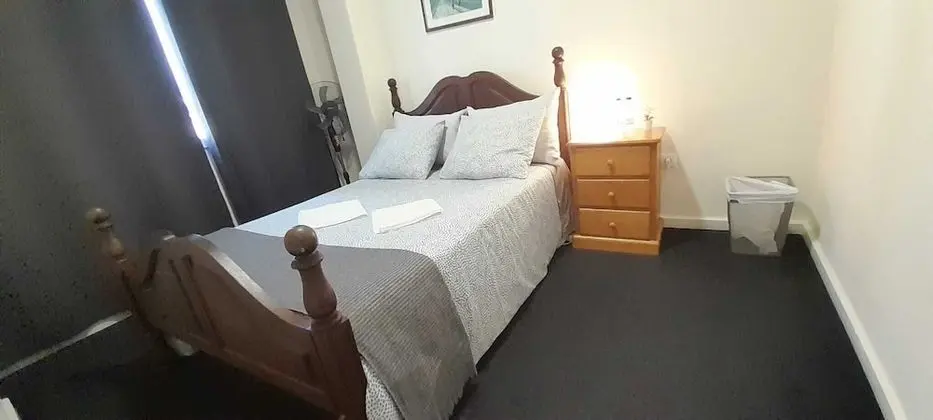 Classic Tek Büyük Yataklı Oda