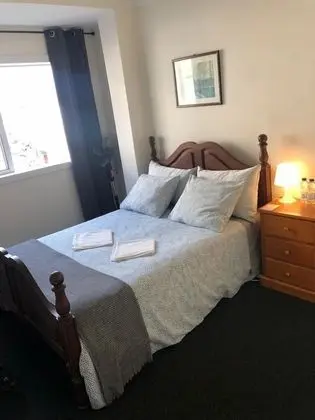 Classic Tek Büyük Yataklı Oda