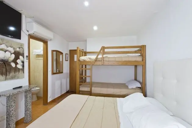 Üç Kişilik Oda, Özel Banyo