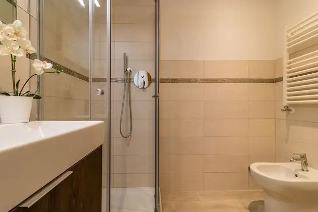 Apart Daire, 2 Yatak Odası, 2 Banyolu