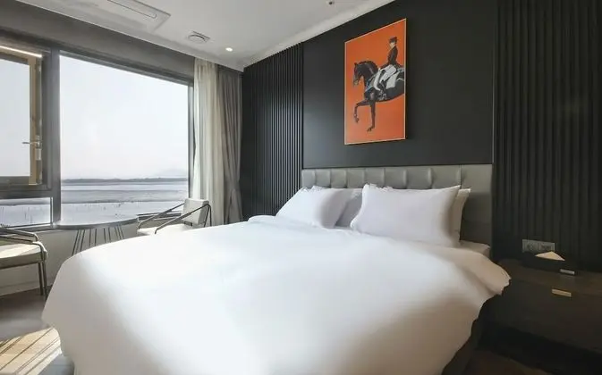 Deluxe Tek Büyük Yataklı Oda, Okyanus Manzaralı (Breakfast Not Available on Sun)