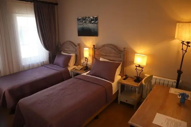 Standart Oda, Sokak Manzaralı