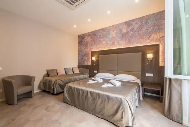 Deluxe Üç Kişilik Oda, 1 Yatak Odası