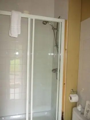 Büyük Yataklı Tek Kişilik Oda, Özel Banyo